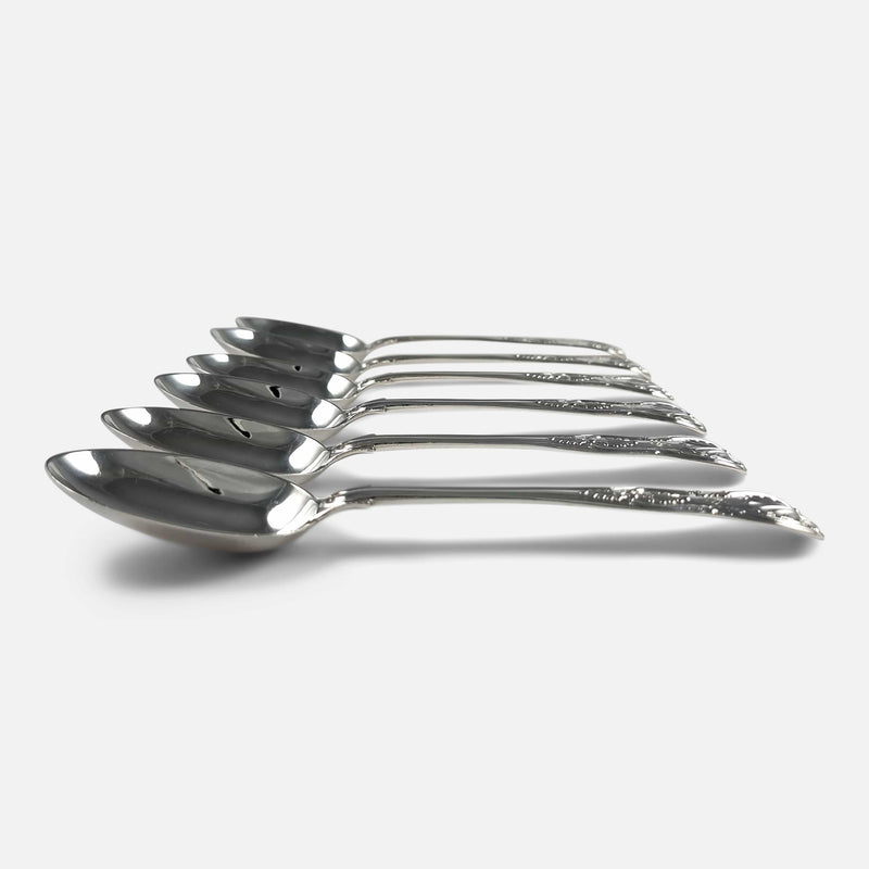 the spoons viewed side on