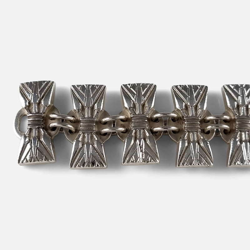 a section of the bracelet links in focus