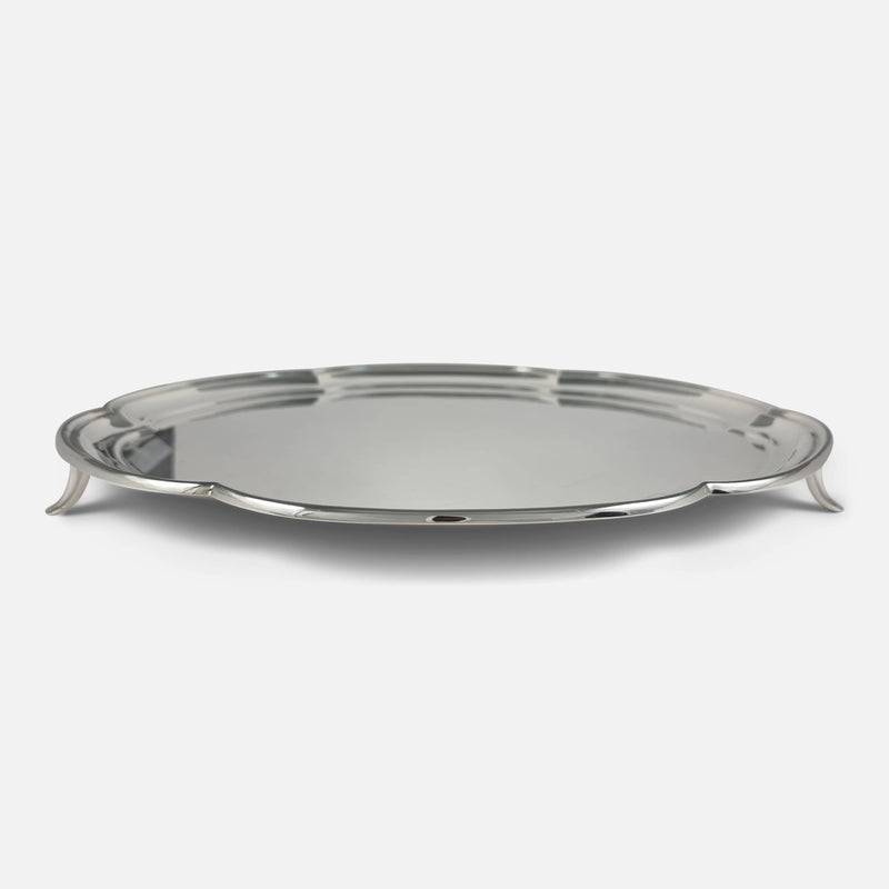 the salver viewed from the front