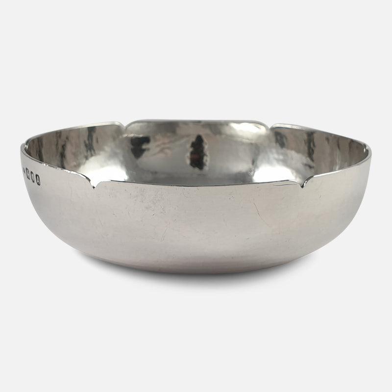 the bowl viewed from the front