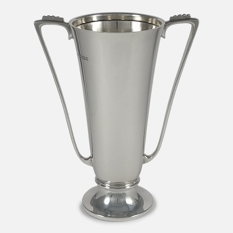 the cup without cover present