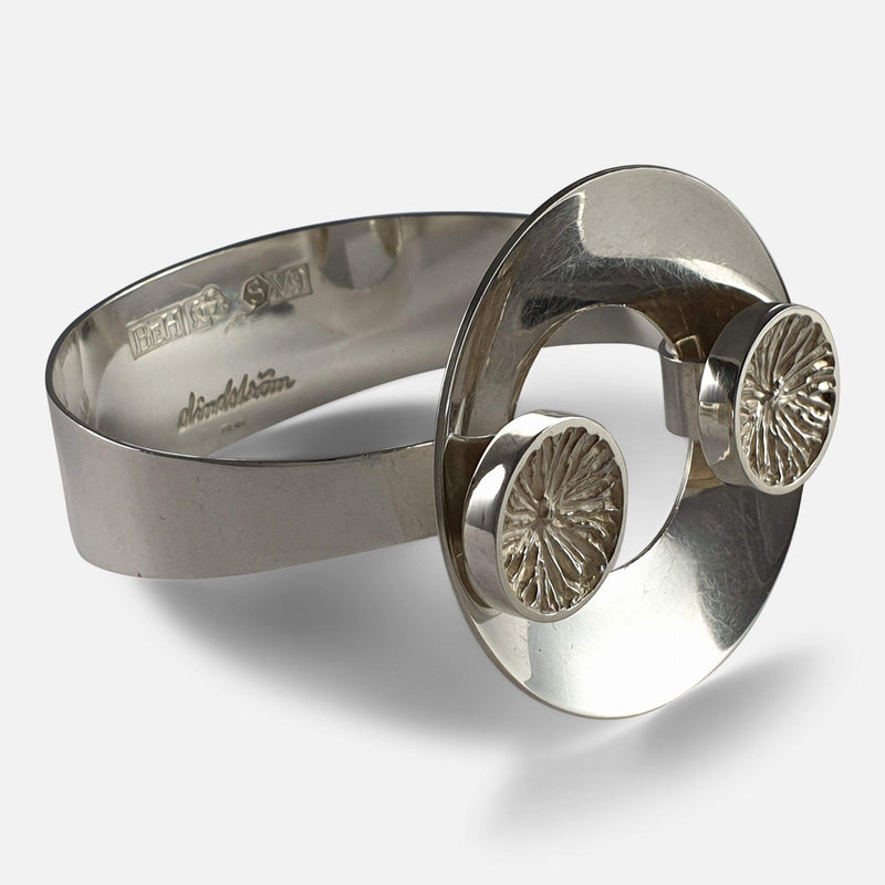 the bangle viewed from the left side at an angle