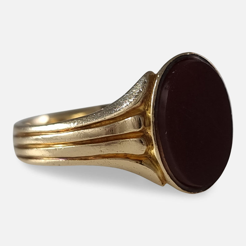 the ring viewed from the left side at a slight angle