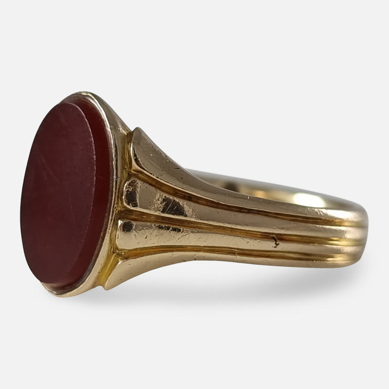 the ring viewed from the right side at a slight angle