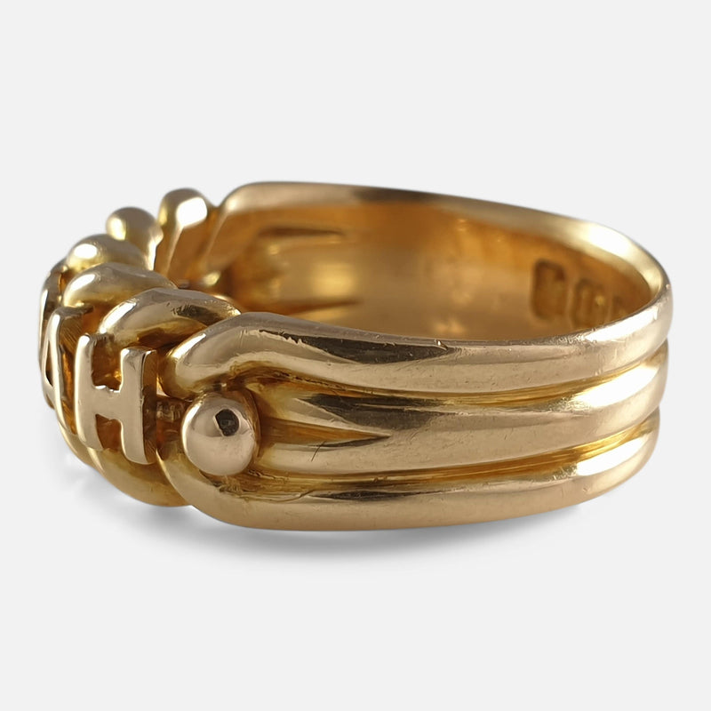 the ring viewed from the right side on