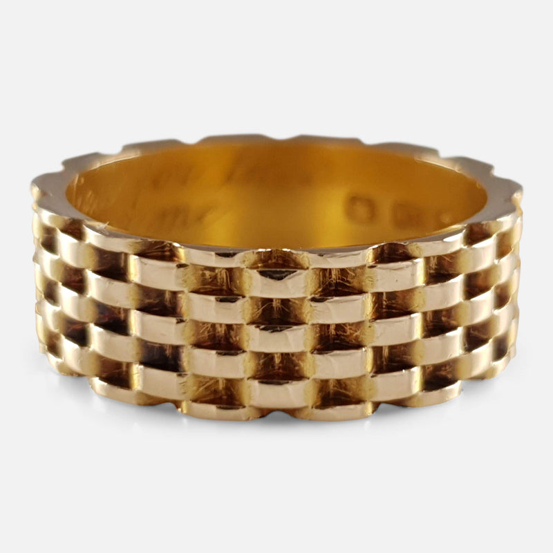 a view of the antique ring