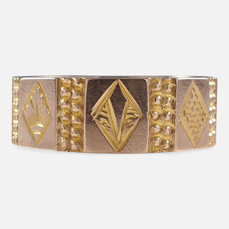 a view of the engraving to the outside of the band