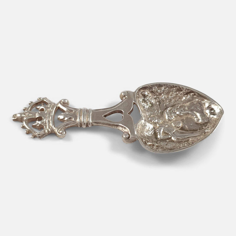 the tea caddy spoon viewed horizontally