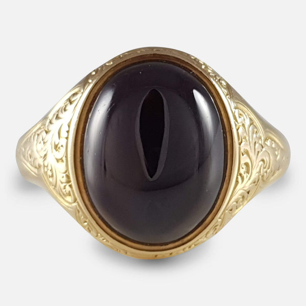 Victorian Scroll Engraved Gold Garnet Cabochon Ring - Argentum Antiques & Collectables