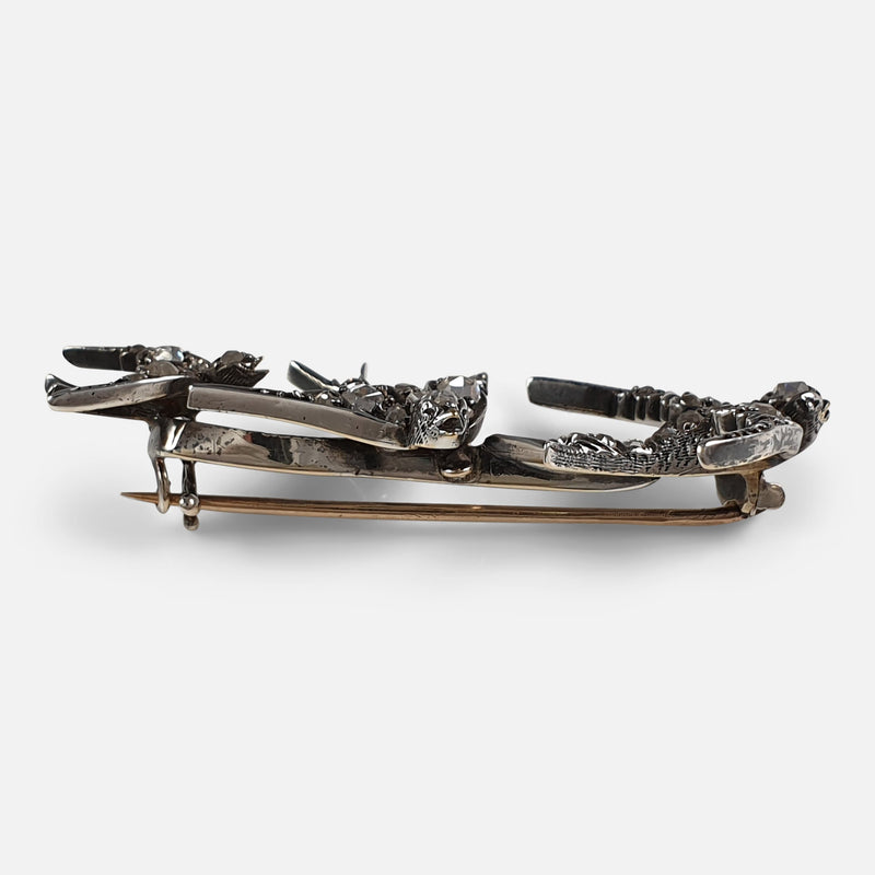the brooch viewed from above as it would appear to the wearer