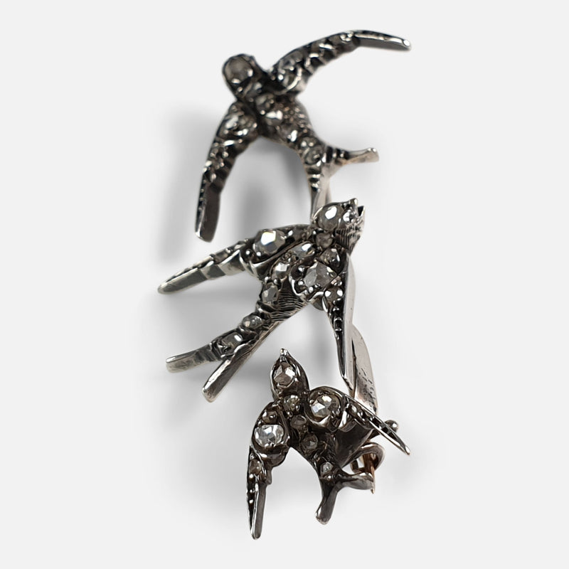 the brooch viewed from the right side on