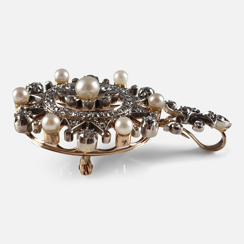 the metamorphic pendant brooch viewed from the right