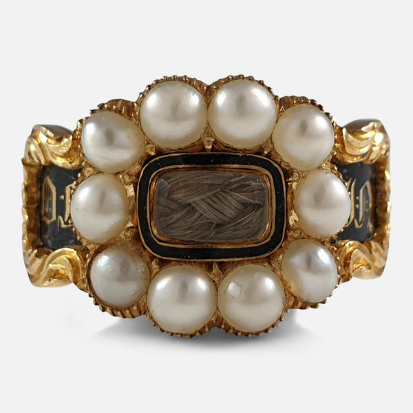the antique gold mourning ring viewed from the front