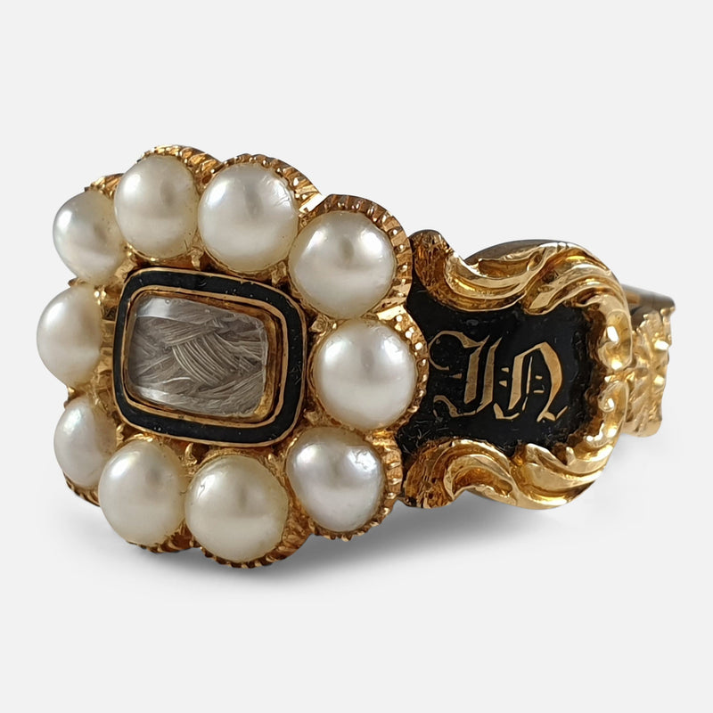focused on the pearls and detailing of the ring
